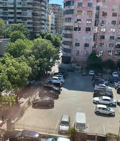 Downtown 2 Bedroom Ac Wifi Apartamento Tirana